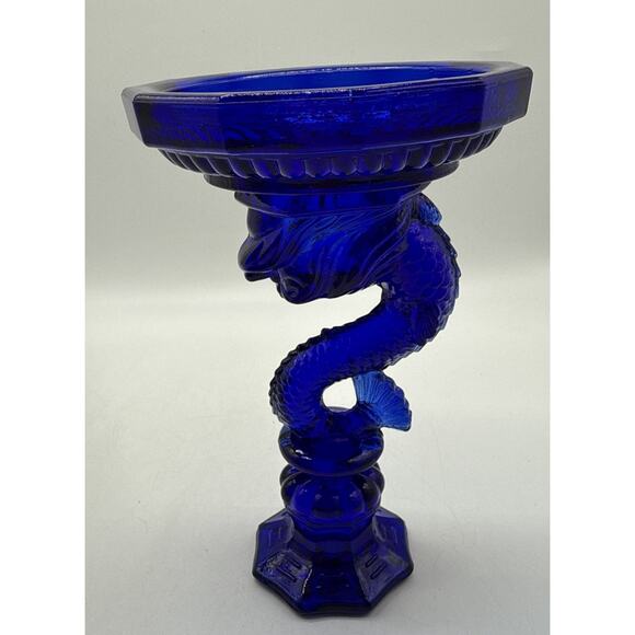 VINTAGE COBALT BLUE GLASS KOI FISH DRAGON TAPER CANDLESTICK CANDLE HOLDER. - Picture 6 of 7
